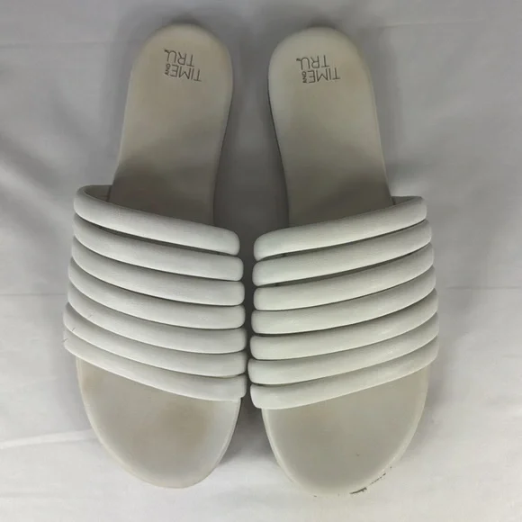 Time & Tru White Strappy Slide Sandals - Picture 3 of 10